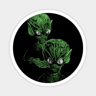 Saucer Men Magnet